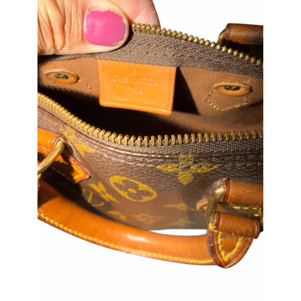 Louis Vuitton Vintage Monogram Nano Purse - Picture 8 of 12